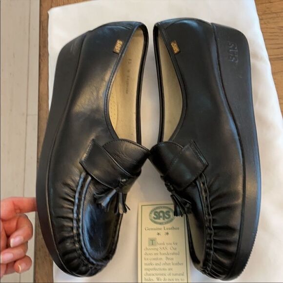 SAS BLACK LEATHER TASSLE WEDGE COMFORT SHO… - Picture 3 of 11